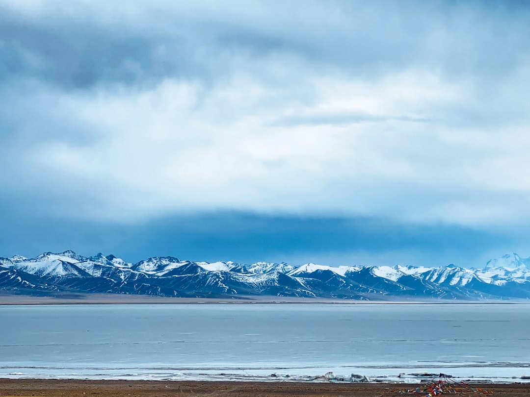 Trilhas da Ilha Antelope: bisões e águas rosas do Great Salt Lake - Syracuse | Secret World Trip Planner