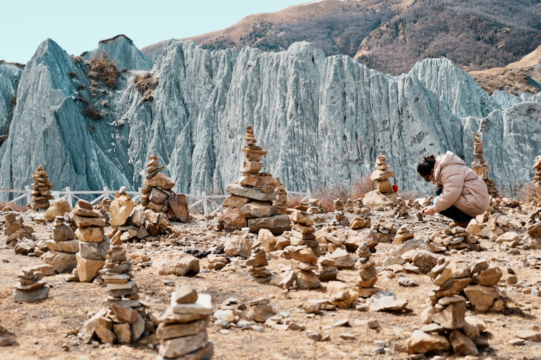 Symphony of Stones: il canyon di basalto a Garni - 4P8R+9H6 | Secret World Trip Planner