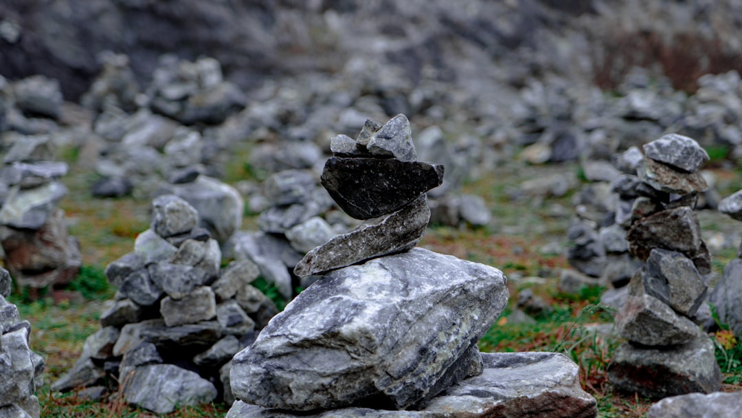 Symphonie der Steine: Die Basalt-Schlucht von Garni - 4P8R+9H6 | Secret World Trip Planner