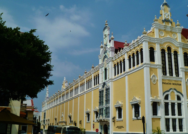 Descubra o Palácio Bolívar: História e Beleza do Panamá - Panamá | Secret World Trip Planner