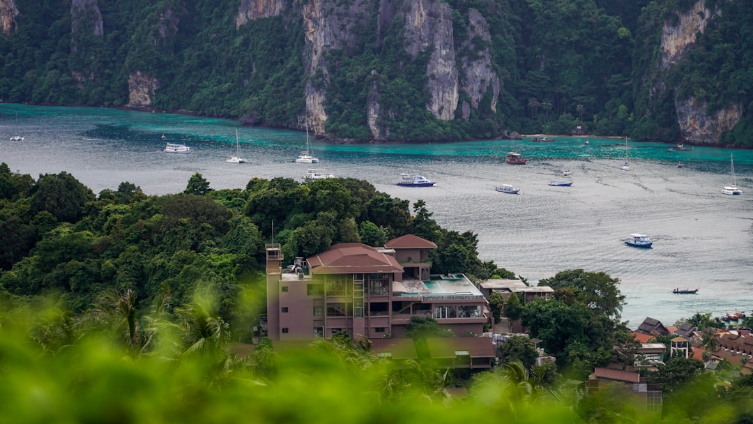 Ponto de Vista East Railay: Uma Vista de Tirar o Fôlego - Amphoe Mueang Krabi | Secret World Trip Planner