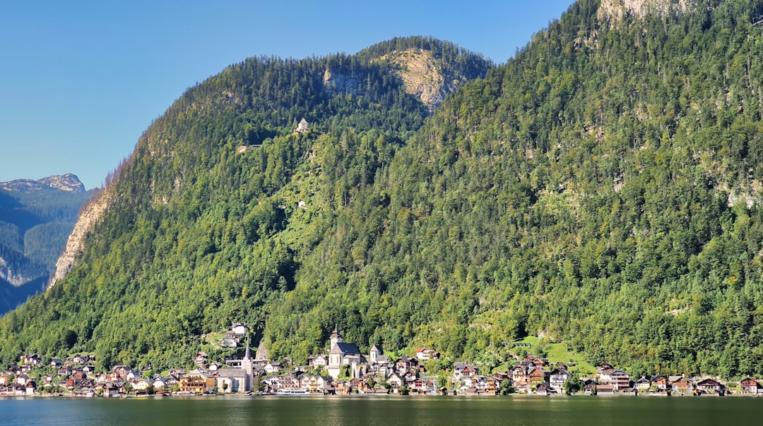 Hallstatt do alto: o Skywalk sobre o lago alpino - Gosaumühlstraße 67 | Secret World Trip Planner