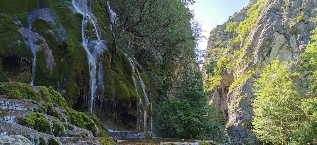 Cascadas del Agrio: Der saure Fluss Patagoniens - Caviahue | Secret World Trip Planner
