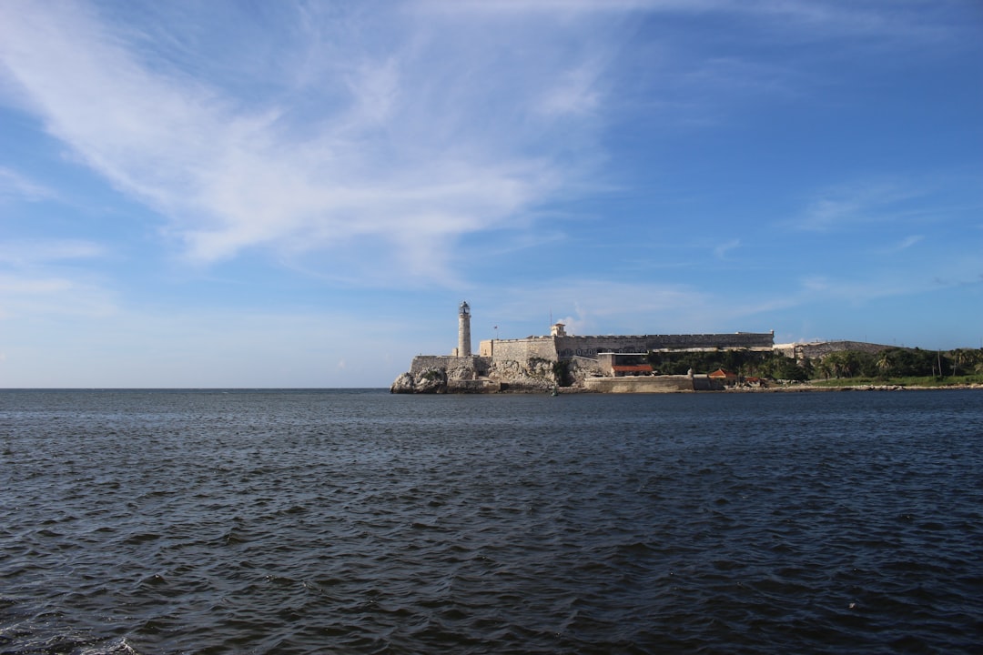 Faro Castillo del Morro : sentinelle de La Havane - 5J2V+35R | Secret World Trip Planner