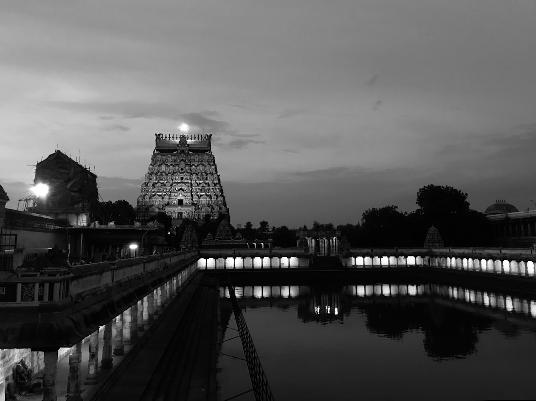 Kapaleeshwarar Temple: sculture sacre a Chennai - Chennai | Secret World Trip Planner