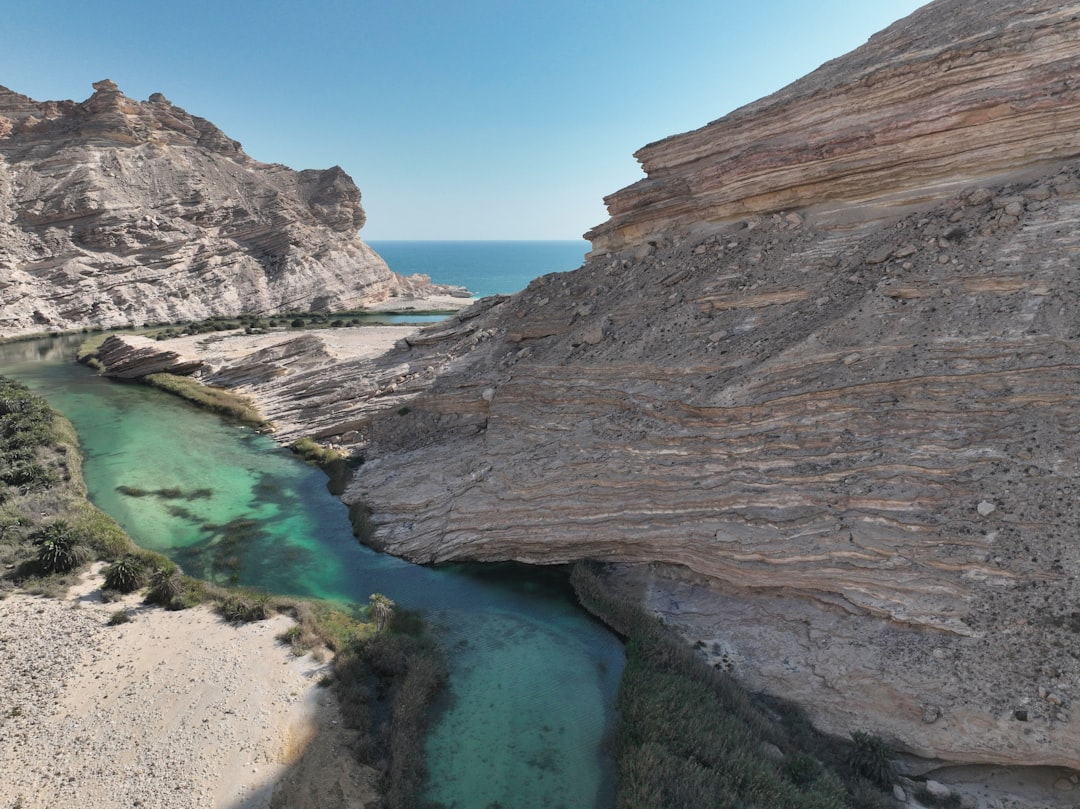 Entdecken Sie Safrat Falayj: Ein Naturwinkel im Oman - Al Khadra | Secret World Trip Planner