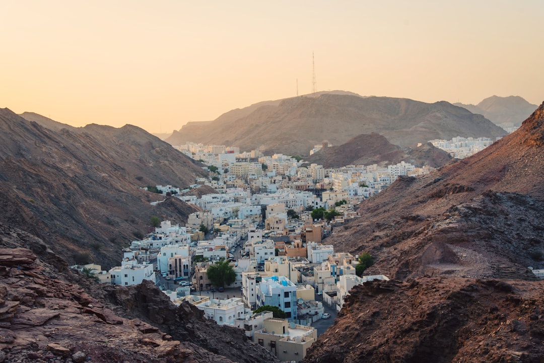 Scopri la bellezza incontaminata di Lawt in Oman - Duqm | Secret World Trip Planner