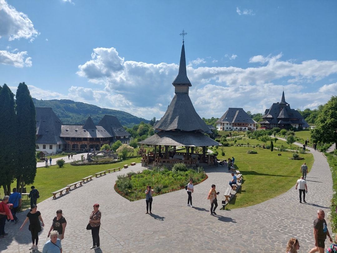 Monastero di Bârsana: legno e fede nel Maramureș - DJ186 276 | Secret World Trip Planner