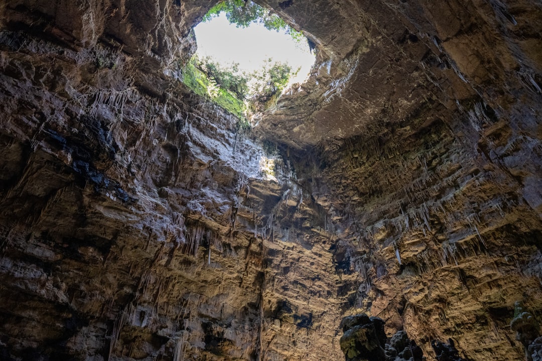 Grotte di Castellana: Entdecken Sie 70 Meter unter Puglia - Piazza Franco Anelli | Secret World Trip Planner