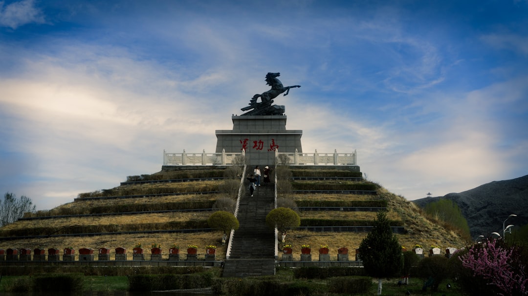 Monumento al Minero di Oruro: arte e identità andina - 2VJJ+VJ2 | Secret World Trip Planner