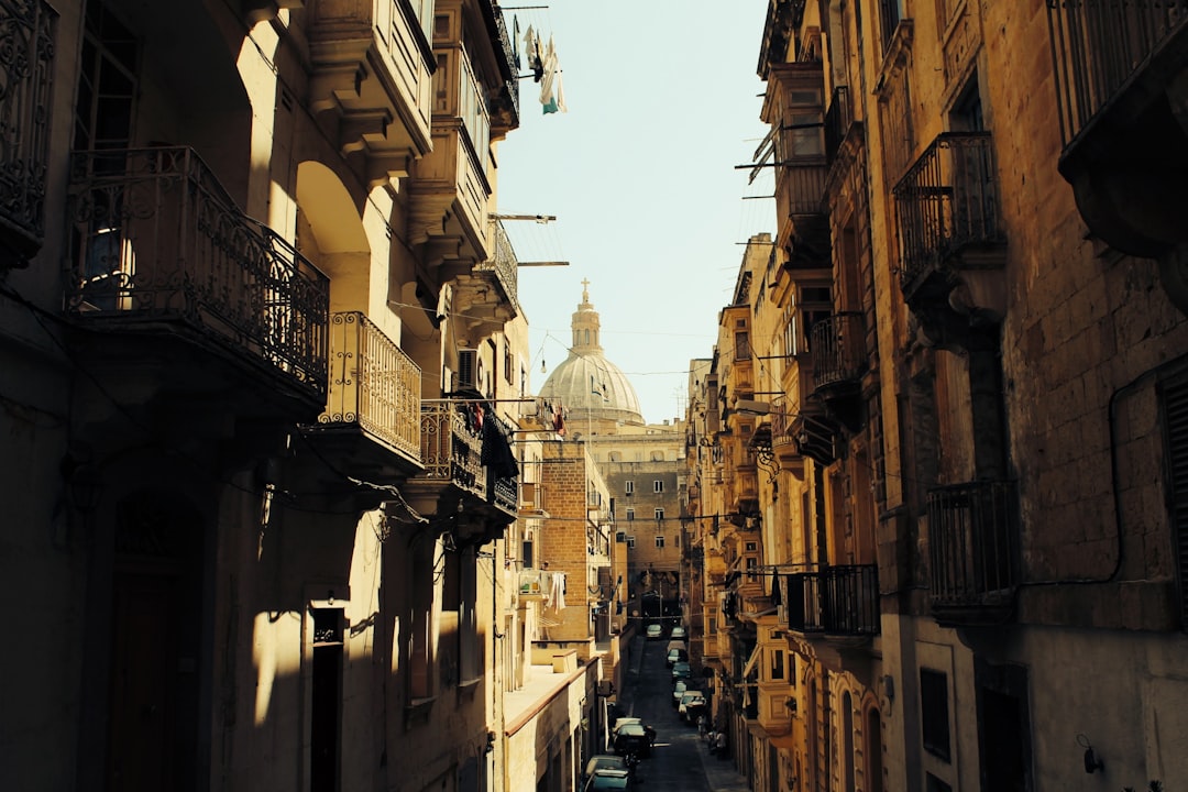 Câmaras de Guerra Lascaris: os túneis secretos de Valletta - Valletta Ditch | Secret World Trip Planner