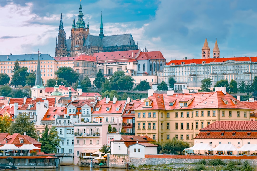 So planen Sie Ihre AI-Reise nach Prag: 2026 Leitfaden - Praga | Secret World Trip Planner