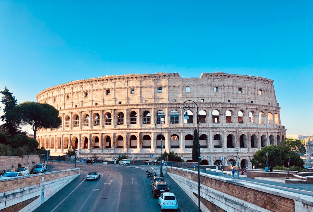 Планировщик поездок на ИИ 2026: Рим с искусственным интеллектом - Roma | Secret World Trip Planner