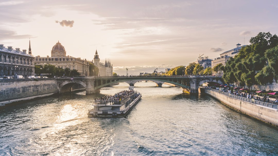 Come pianificare un viaggio a Parigi con l'AI nel 2026 - Parigi | Secret World Trip Planner