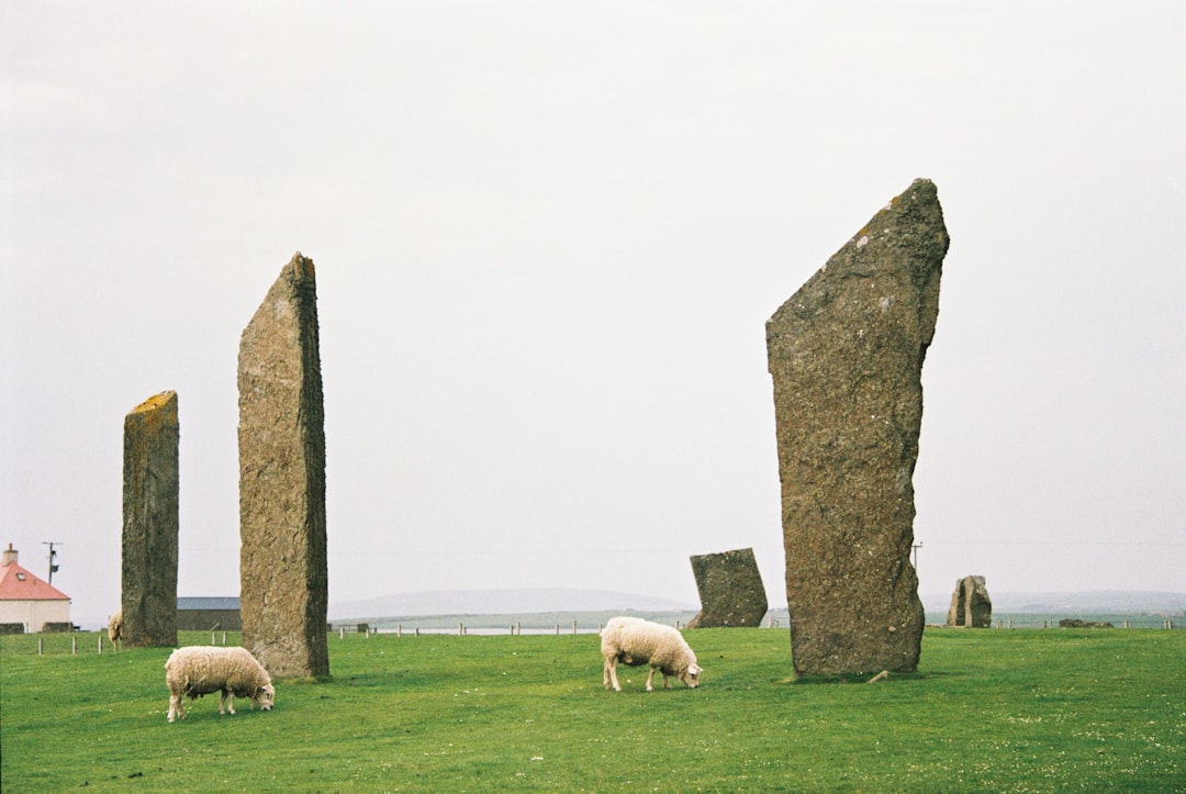 Standing Stone : Un Voyage dans la Musique Classique de Paul McCartney - WJMW+97 Newbridge | Secret World Trip Planner