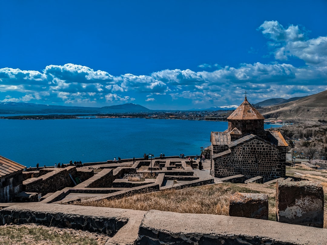 Lago Sevan: il mare d'Armenia a 1900 metri - Lago Sevan | Secret World Trip Planner