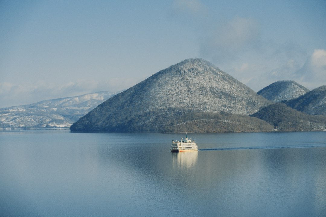 Lago Sevan: il mare d'Armenia a 1900 metri - Lago Sevan | Secret World Trip Planner