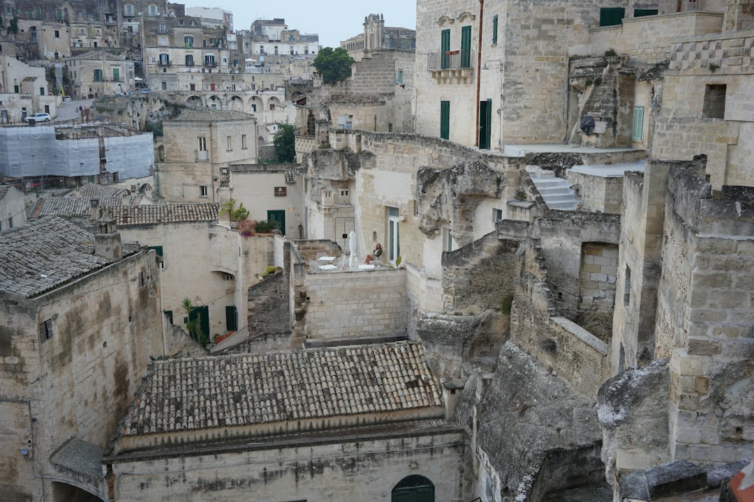 马泰拉:在萨西洞穴中睡觉与漫步 - 75100 Matera MT | Secret World Trip Planner