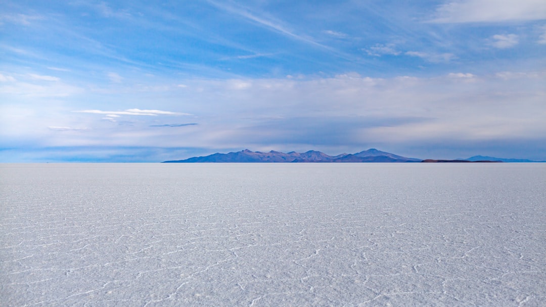 Salar de Uyuni : le désert de sel des volcans boliviens - Uyuni | Secret World Trip Planner