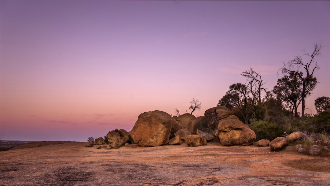 Wave Rock: der Felsen, der eine Welle im Herzen Australiens imitiert — Hyden WA 6359