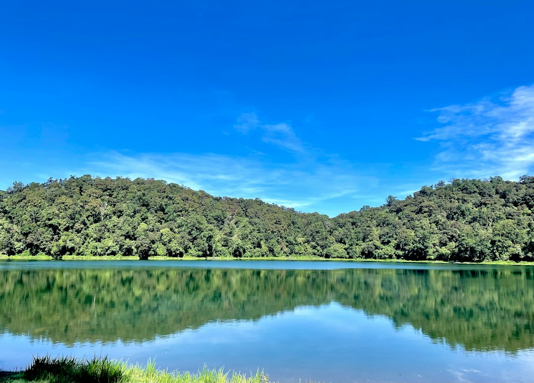 Lago Chicabal: il cratere sacro maya nella nebbia — Chicabal Lake