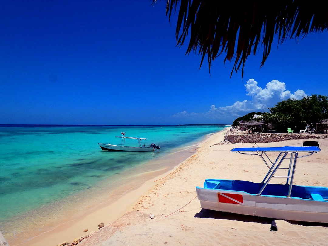 Playa Blanca to Barú: The White Beach of Colombian Caribbean - Cartagena de Indias | Secret World Trip Planner