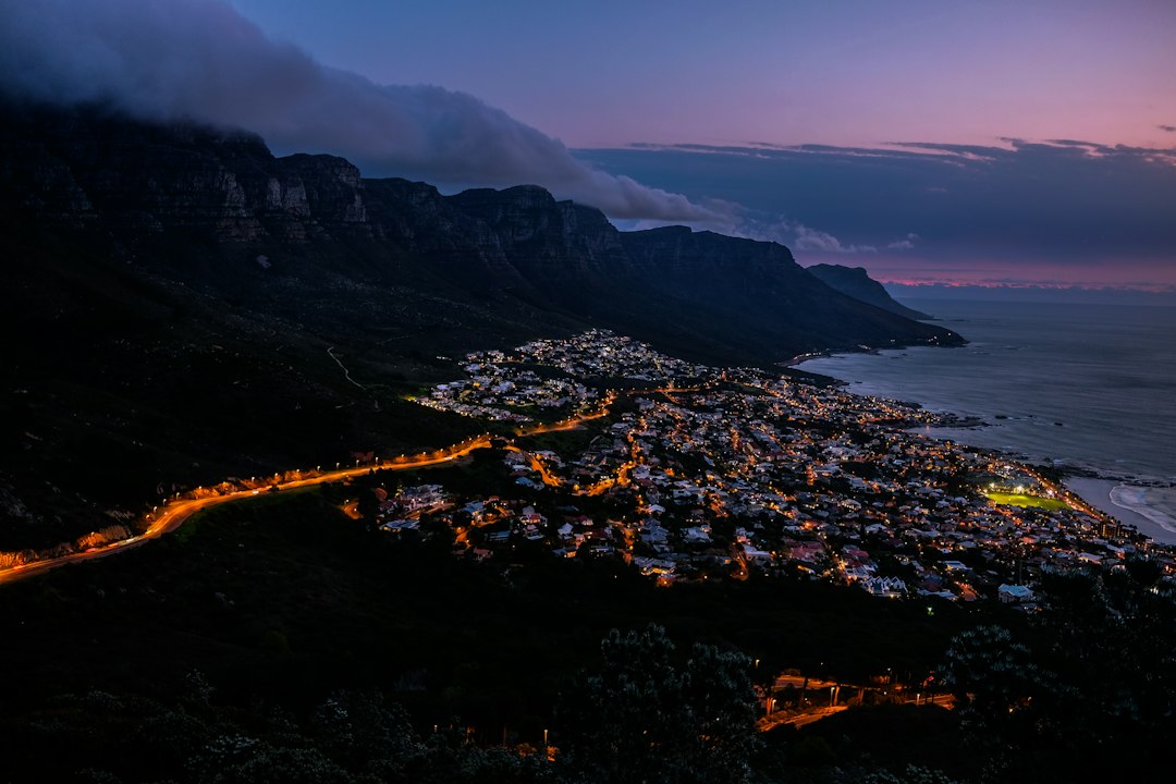 Faro de Slangkop: el gigante de hierro del Atlántico - Cape Town | Secret World Trip Planner