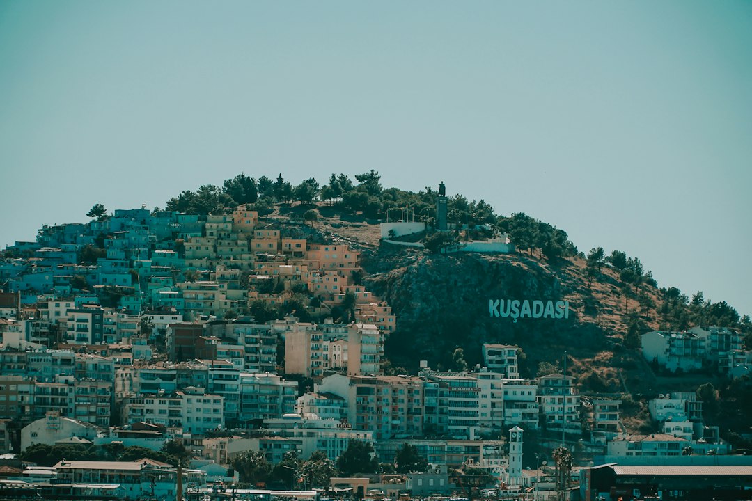Narikala al tramonto: la fortezza sul gorge di Tbilisi — 20 Orpiri Dead End