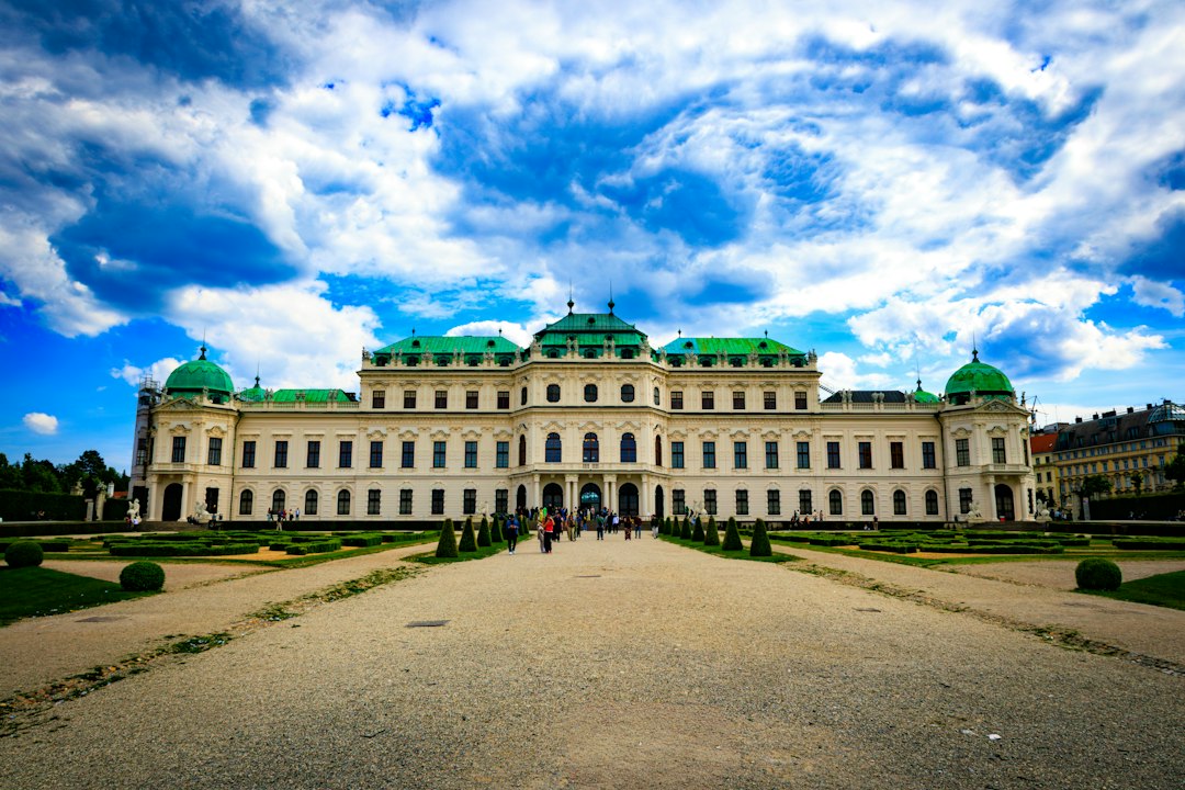 Секретный мир против Wanderlog: какую выбрать для Вены 2026 - Vienna | Secret World Trip Planner