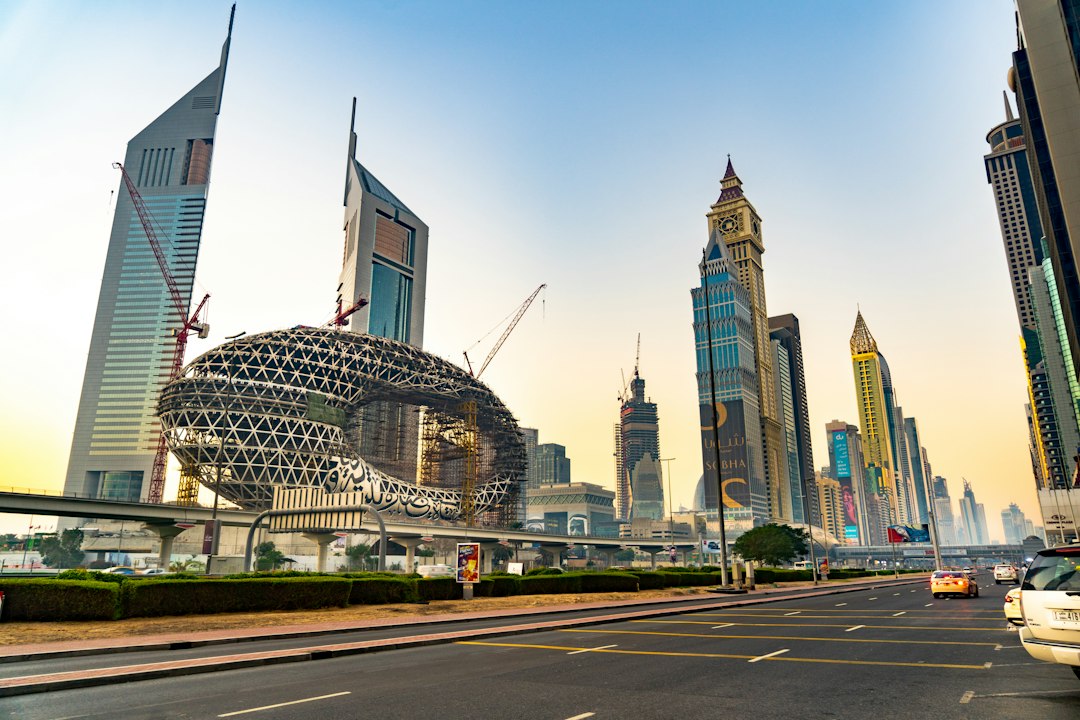 Cómo planificar un viaje a Dubái con IA en 2026 - Dubai | Secret World Trip Planner