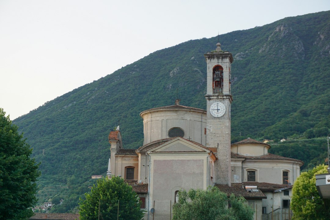 Chiesa sul Nerl': la pietra bianca del XII secolo - Vladimirskaya oblast' | Secret World Trip Planner
