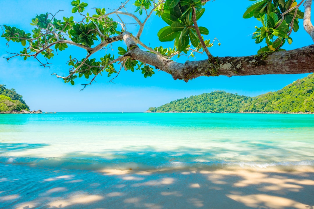 Noppharat Thara: The Beacon Among Ao Nang's Islands — Distretto di Mueang Krabi