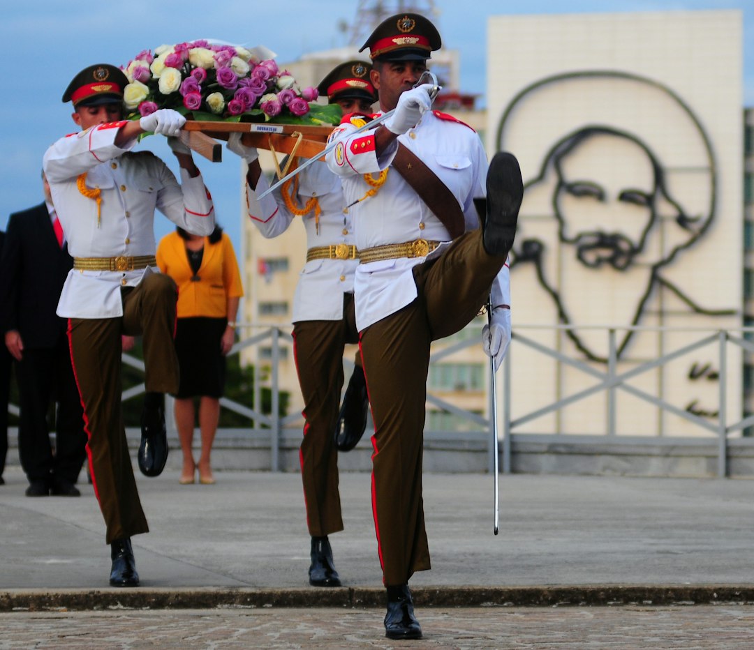 Camilo Cienfuegos: Storia e Cultura della Rivoluzione Cubana - Havana | Secret World Trip Planner