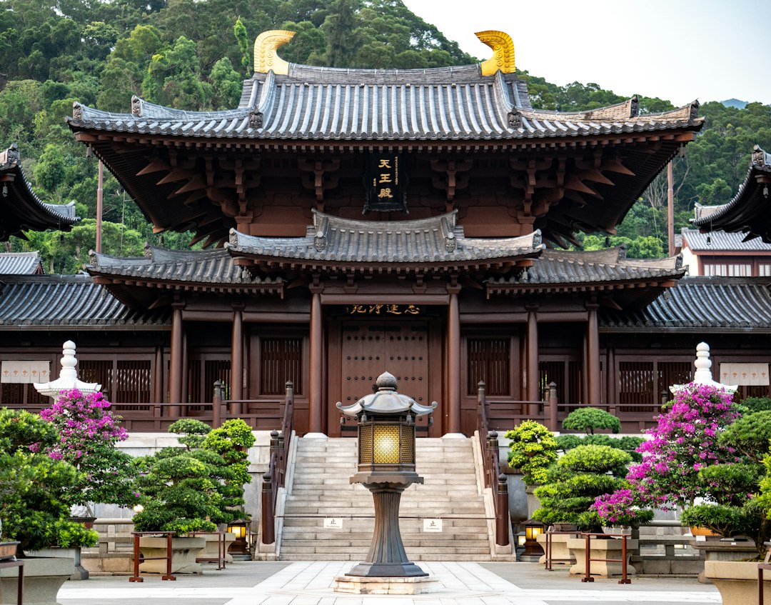 Discover the Man Mo Temple in Hong Kong - Sheung Wan | Secret World Trip Planner
