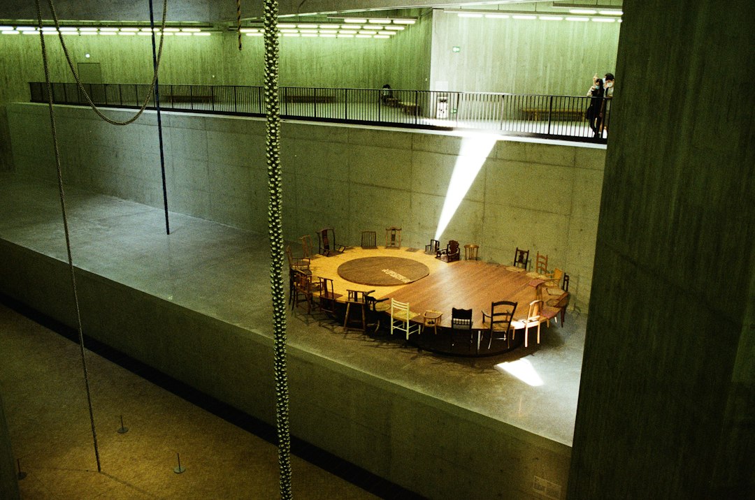 Scoprire l'arte contemporanea al M+ Museum di Hong Kong - West Kowloon | Secret World Trip Planner
