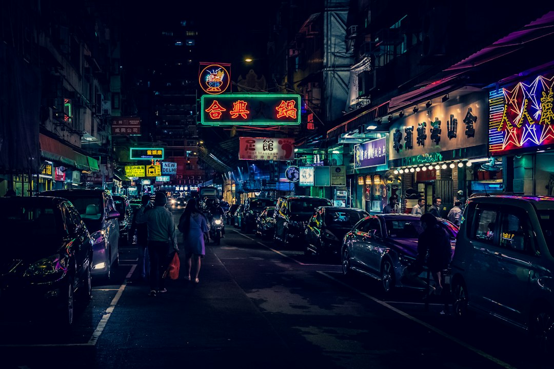 Exploring Temple Street Night Market in Hong Kong — Jordan