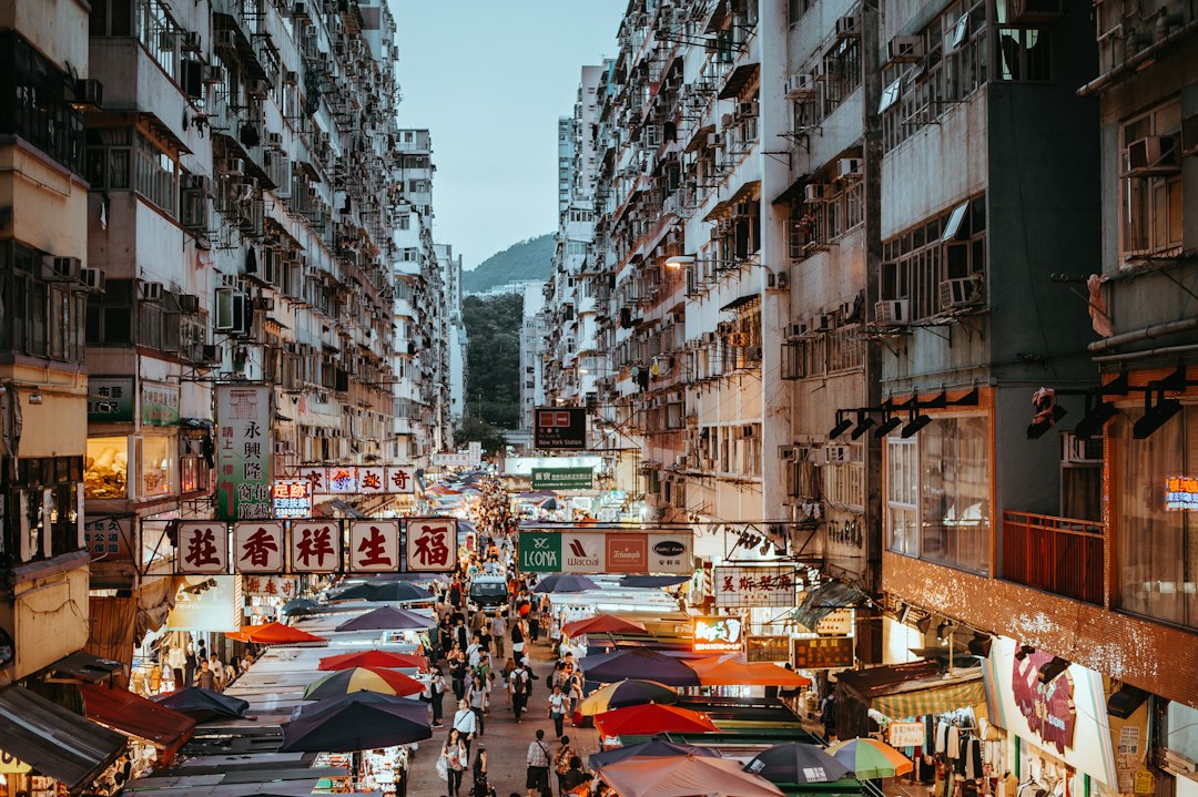 Exploring Temple Street Night Market in Hong Kong - Jordan | Secret World Trip Planner