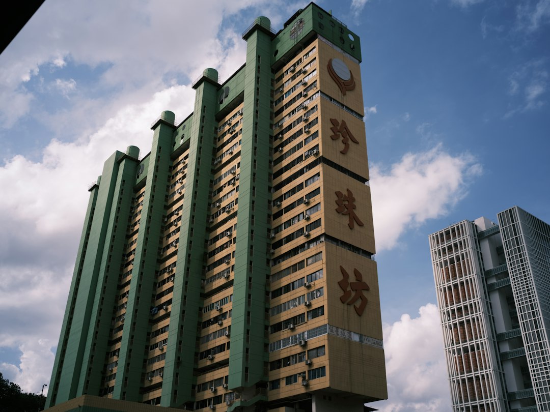 Chinatown Complex: Un Viaggio Sensoriale a Singapore - 335 Smith St | Secret World Trip Planner