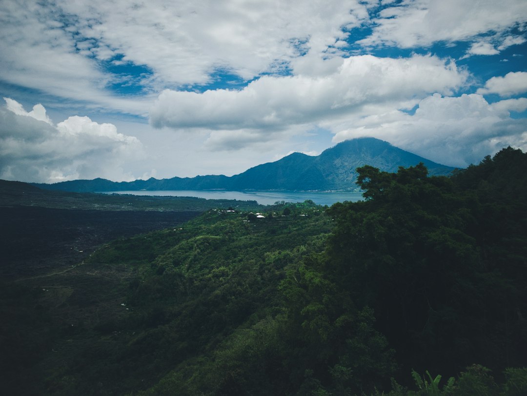 Trekking al Monte Batur: l'alba sul vulcano di Bali - Bangli Regency | Secret World Trip Planner