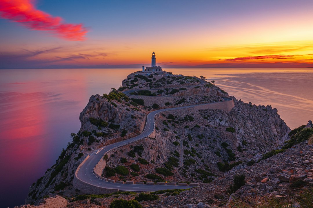 Faro di Cap Formentor: la fine di Mallorca - 07460 | Secret World Trip Planner