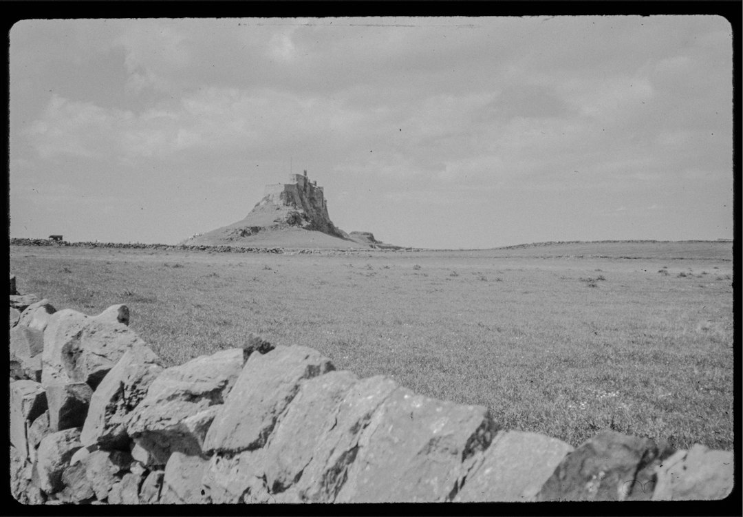 Lindisfarne Castle: The Beacon of the Tidal Island - Holy Island | Secret World Trip Planner