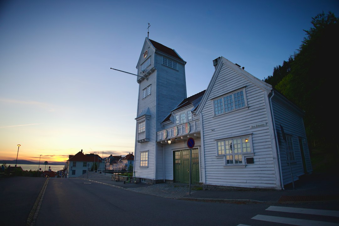 Nakkehoved Lighthouse: The Twin Beacons of Kattegat - Fyrvejen 25A | Secret World Trip Planner
