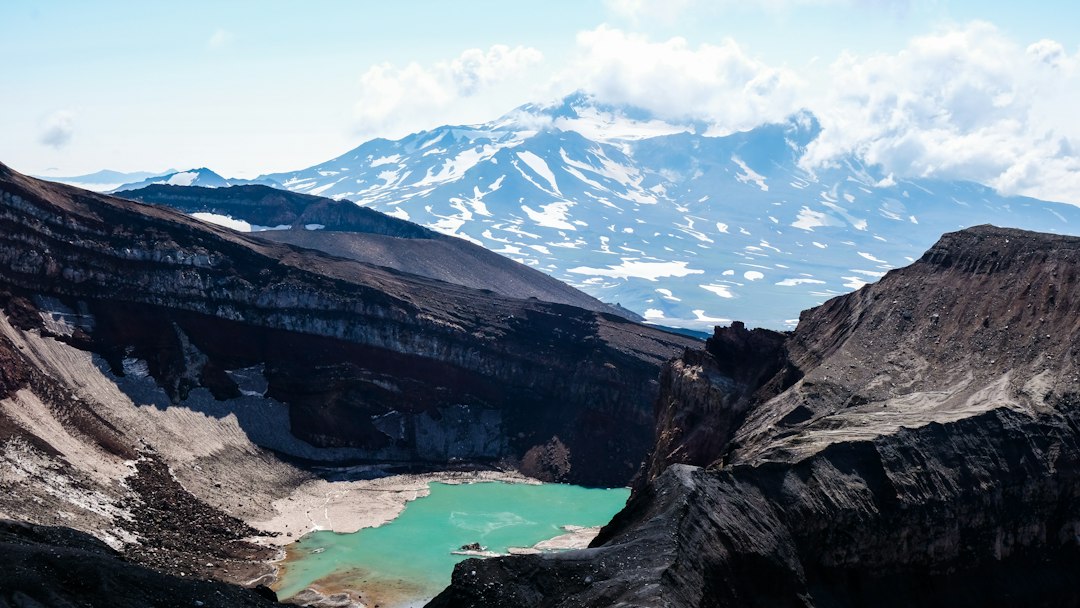 Gorely: il vulcano dai laghi acidi della Kamchatka - Kamchatka Krai | Secret World Trip Planner