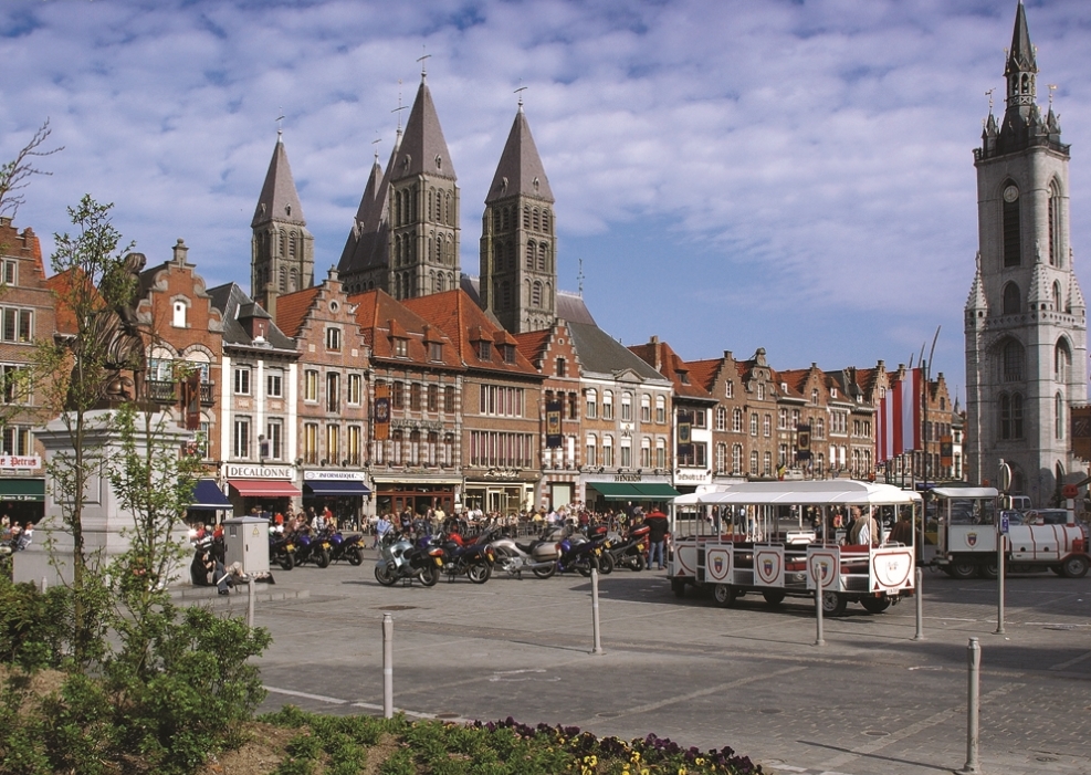 Tournai - en af de ældste byer i Belgien  - Tournai | Secret World Trip Planner