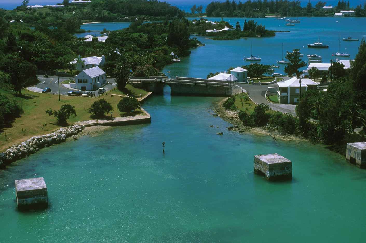 Somerset Bridge: world’s smallest working drawbridge — Sandys