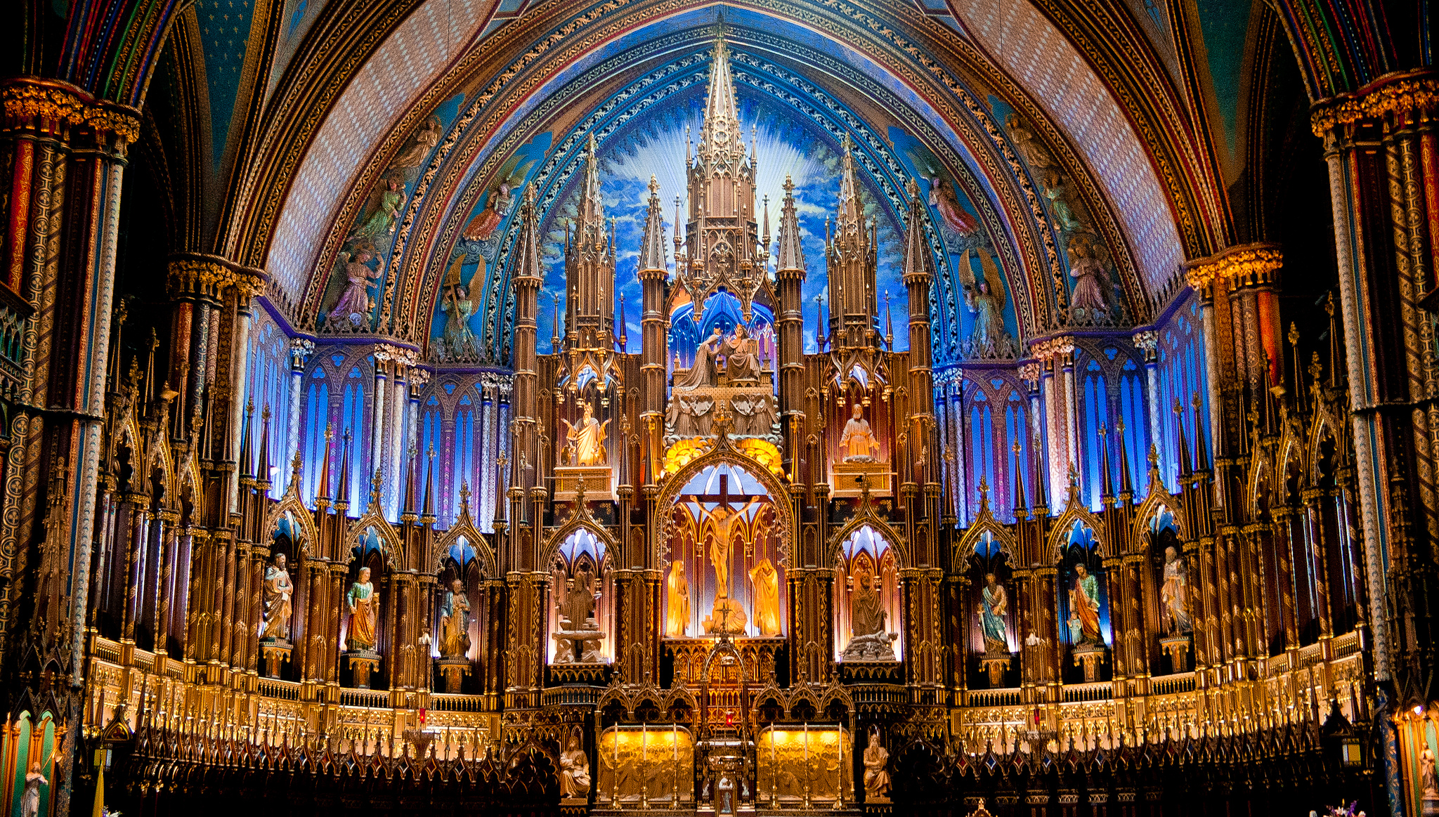 Notre-Dame Basilica  - Montréal | Secret World Trip Planner