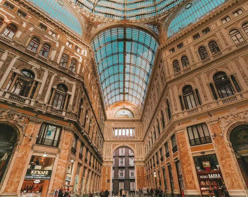 Галерия Умберто I - Galleria Umberto I | Secret World Trip Planner