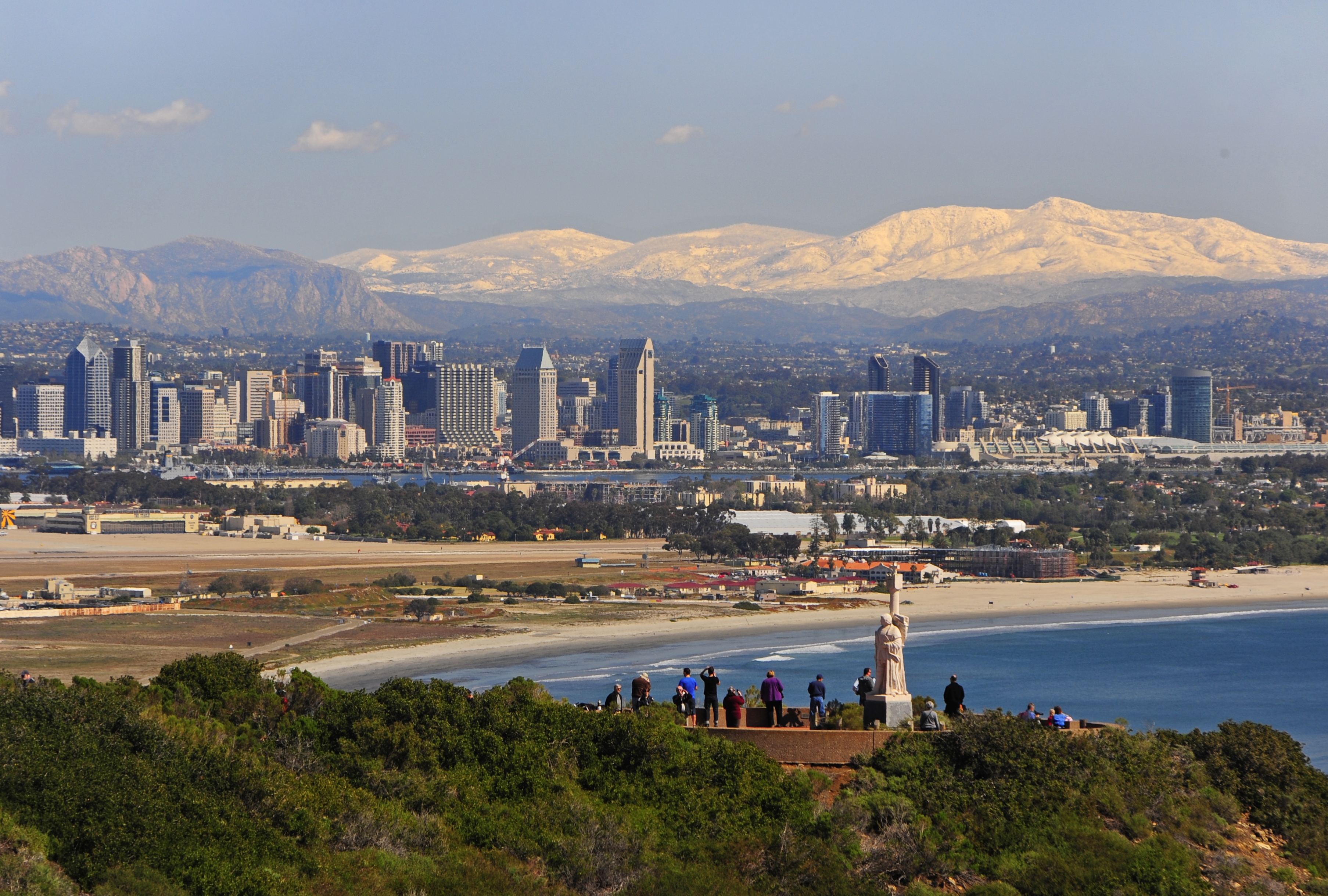 Itu Point Negara Monumen - San Diego | Secret World Trip Planner
