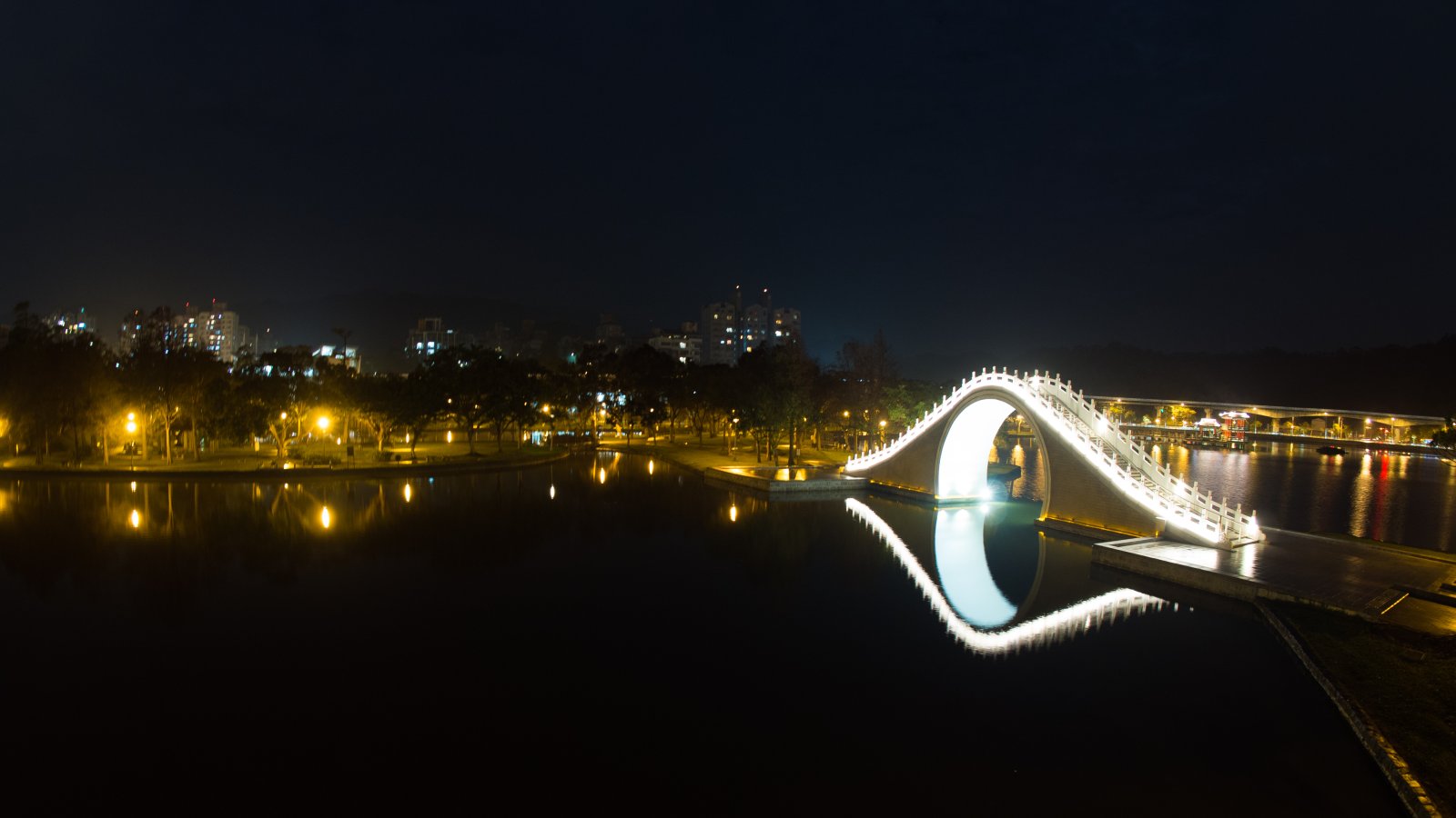 Moon Bridge in Dahu Park. - Neihu District | Secret World Trip Planner