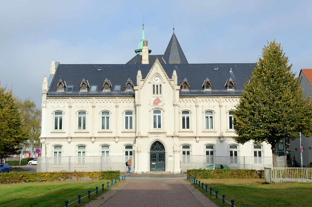 City Hall di Bremerhaven - Bremerhaven | Secret World Trip Planner